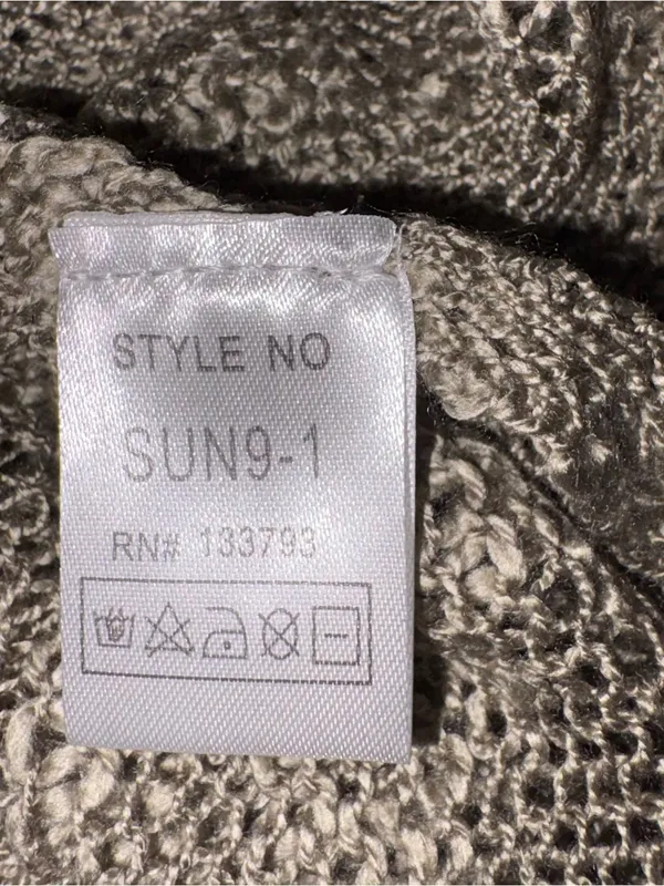 POL Lightweight Open Knit Sweater Medium - Image 7