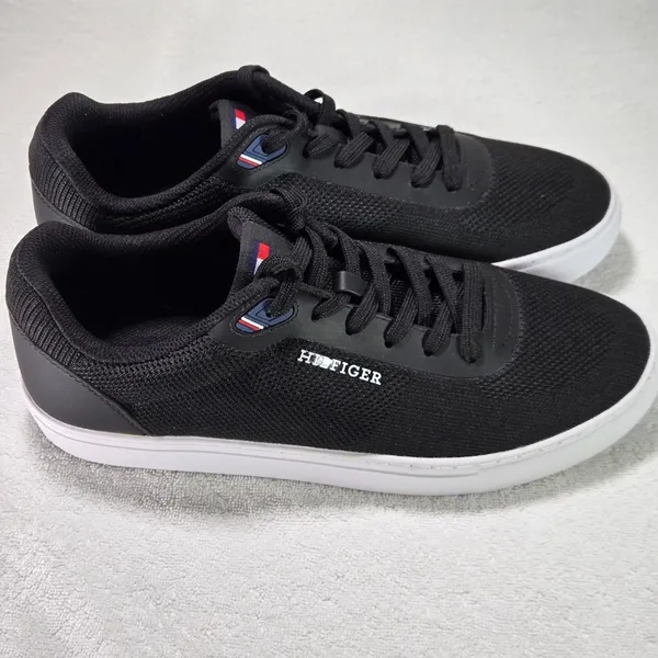 NWOT Tommy Hilfiger Mbero Men’s 9.5 Black Mesh Low Top Sneakers - Image 5