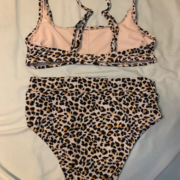 Target Cheetah print High-Waisted Bikini Set - Image 4