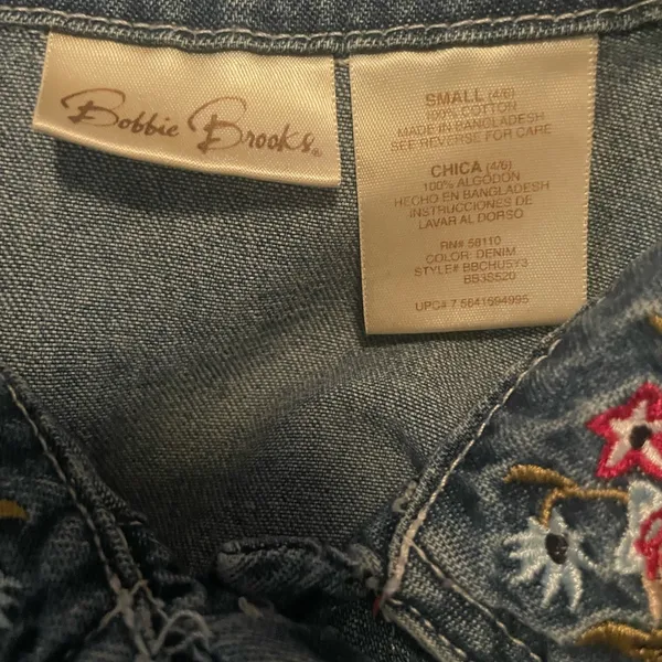 Vintage Bobbie Brooks Blue Denim Short-Sleeve Shirt with Embroidered Collar, S - Image 3