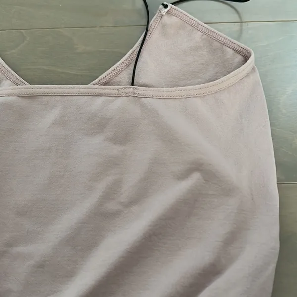 BNWT FREE PEOPLE BRALETTE/ crop top M/L pale pink - Image 2