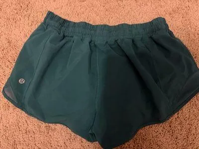 Lululemon Shorts Hotty Hot - Image 2