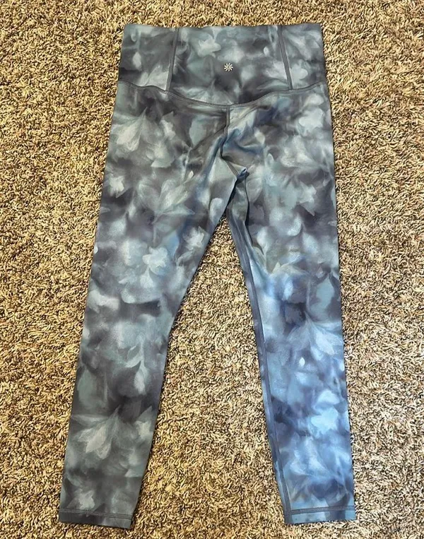 Athleta Elation Blue Tie Dye Print Leggings Medium - Image 5