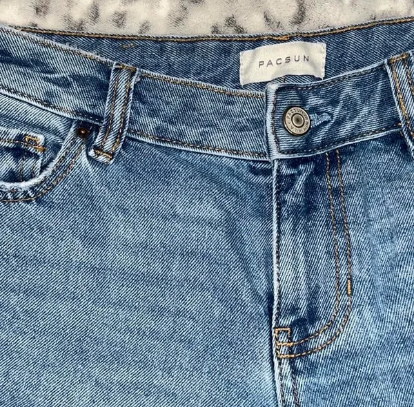 PacSun Low-Rise Baggy Jeans - Image 3