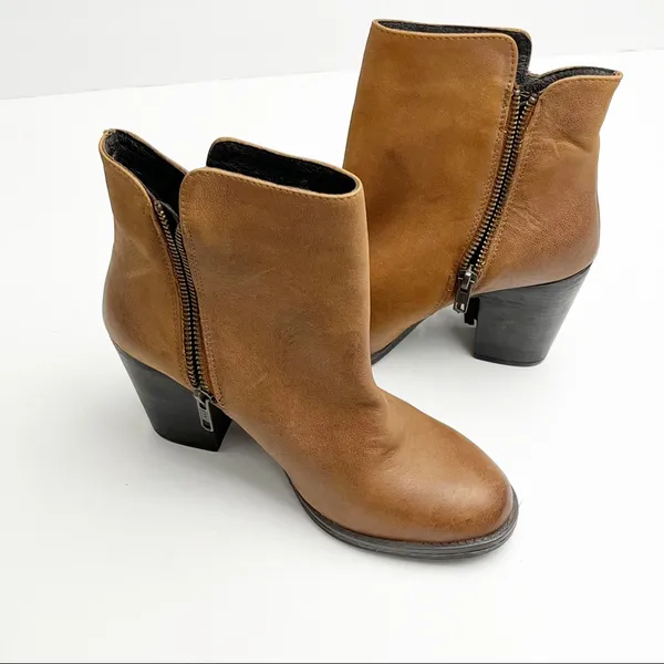 STEVE MADDEN Woodstock Distressed Leather Upper Fringe Booties Size 6.5 Boho - Image 4