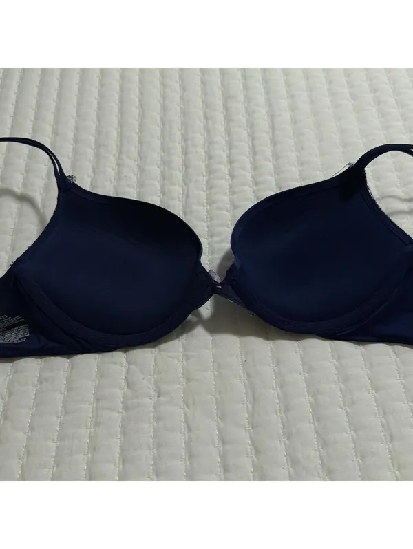 Victoria’s Secret Very Sexy Push Up Bra Underwire 32D Blue With Lace Trim - Image 10