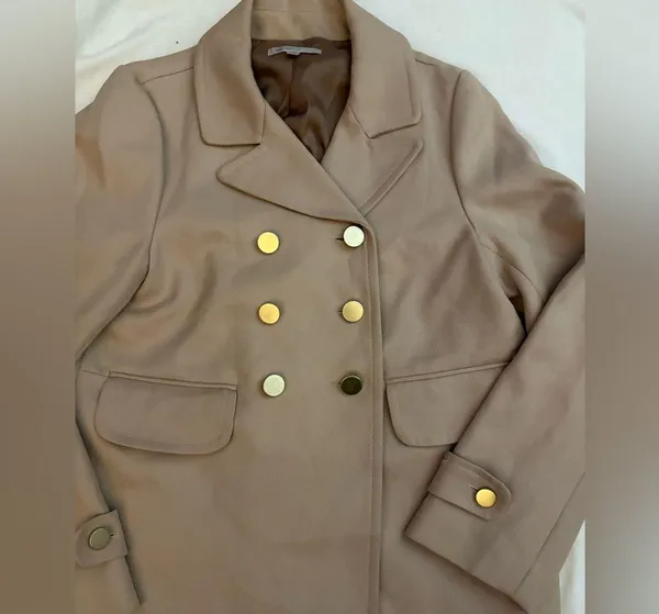 Women’s small GAP pea coat with gold buttons - Image 4