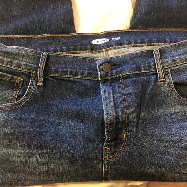 Old Navy skinny jeans. Size 16 short. Worn twice. - Image 2