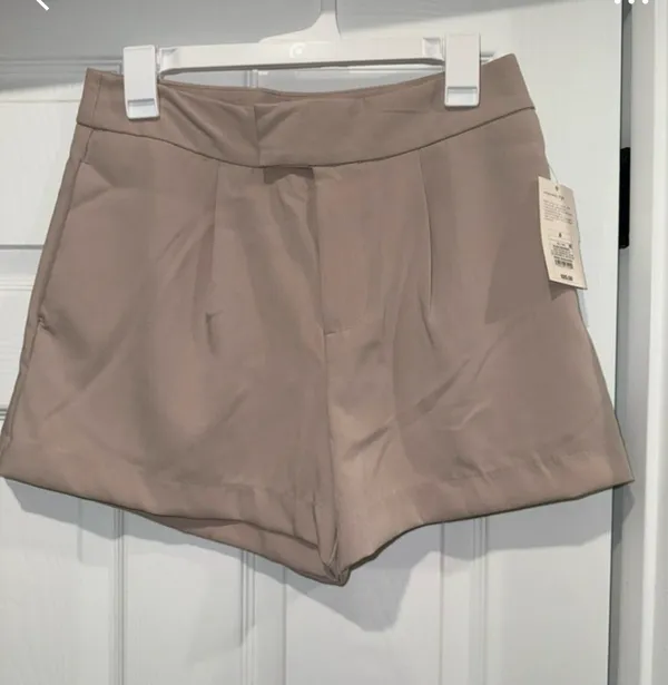 Tailored professional shorts highrise A new day - Image 2