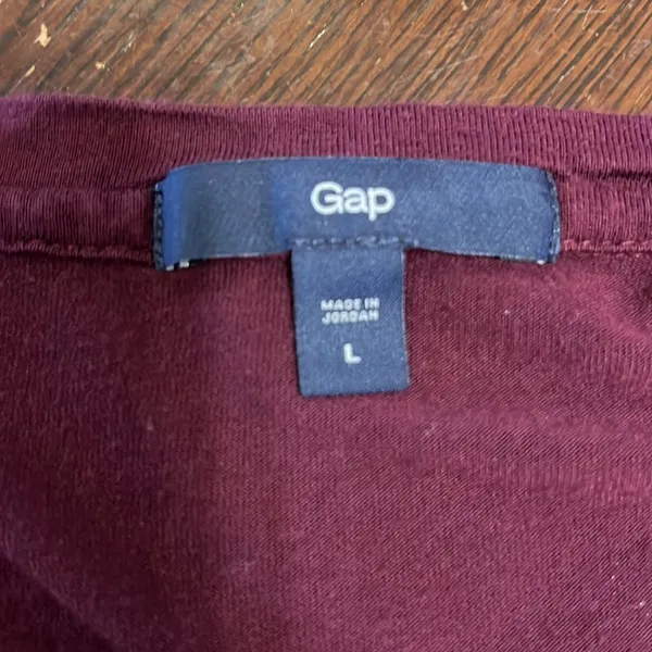 💖 Gap Burgundy 3/4 Sleeve Top - Image 3