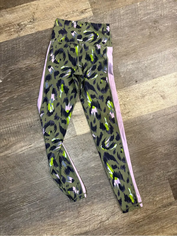 aerie‎ Olive Green Leopard Print Leggings with Pink Side Stripe - Image 3