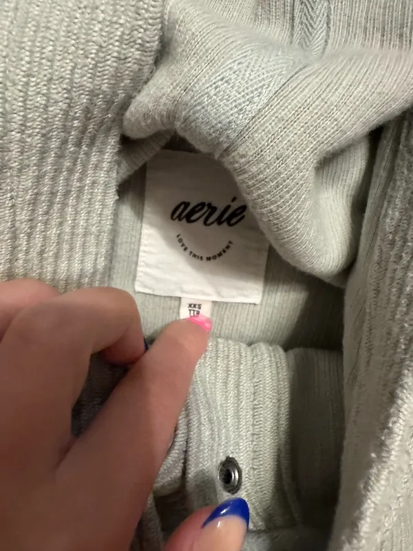 Aerie sweatshirt - Image 2