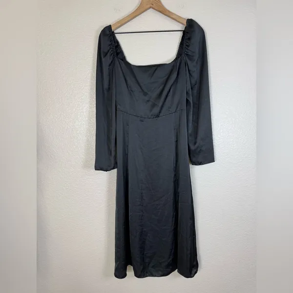 Aritzia Wilfred Bridgerton Satin Black long Sleeve Midi Dress size 8 $168 - Image 4