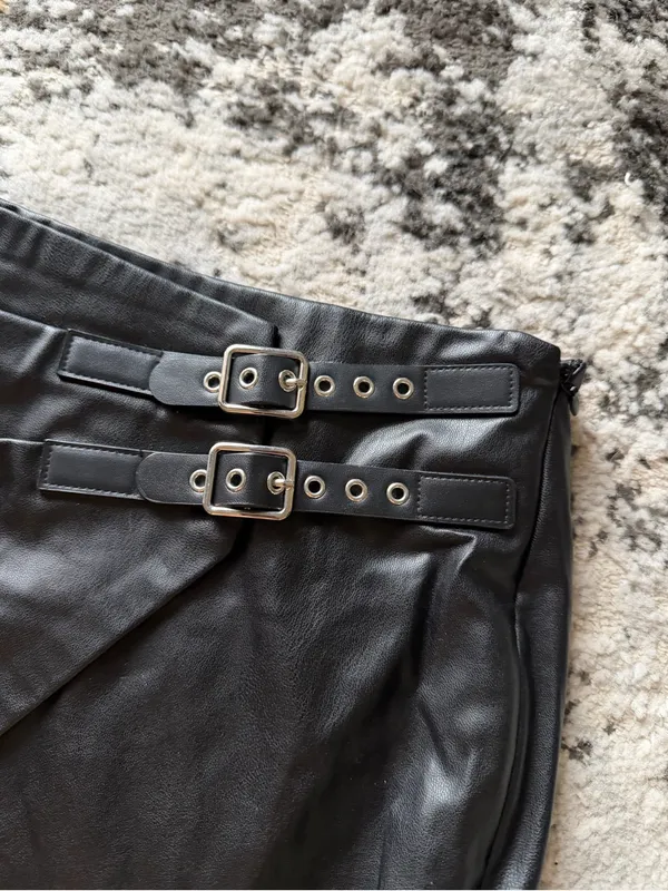 Zara Black Faux Leather Wrap Mini Skirt with Double Buckles - Image 3