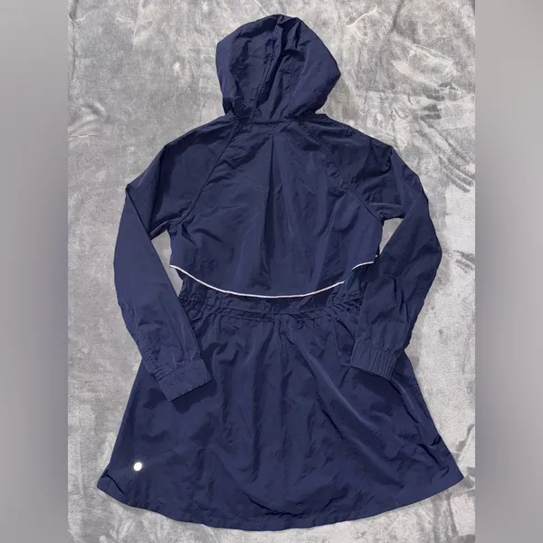Lululemon Women’s Pack & Glyde Hooded Jacket‎ Windbreaker Navy Blue Size 4 - Image 8