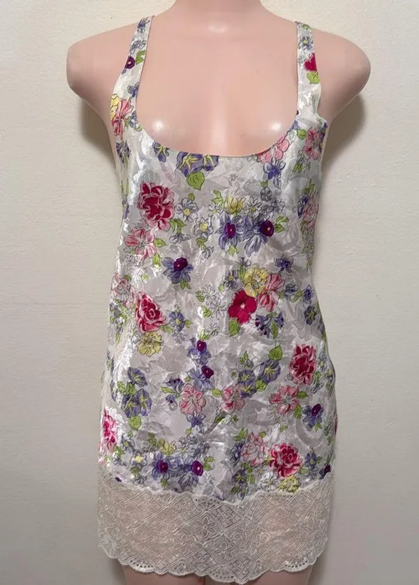 Victoria’s Secret Vintage Gold Label Floral lingerie dress Size SMall lace trim - Image 2