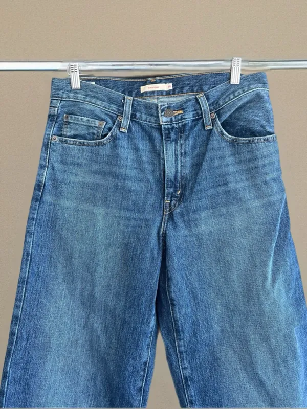 Levi’s Premium Baggy Dad Straight Leg Jeans - Image 4