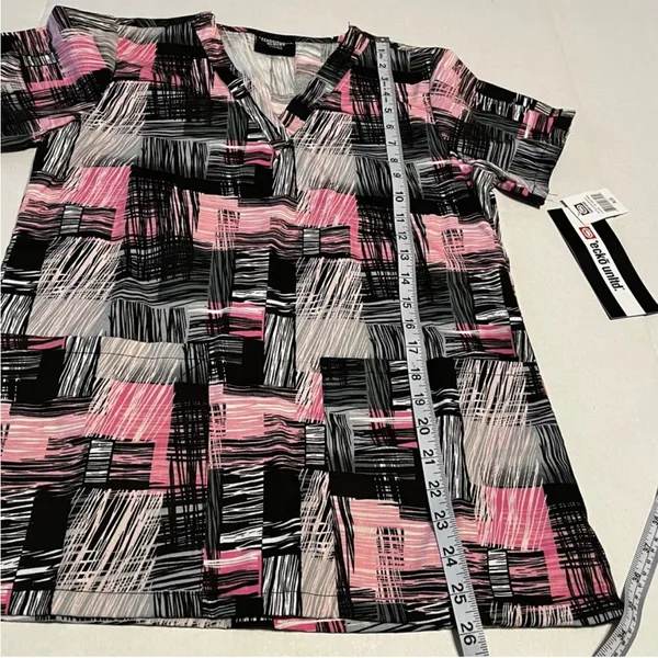 ECKO Unltd. Womens Size XS Pink‎ Tic Tac Scrub Top Medical Healthcare Dental NEW - Image 8