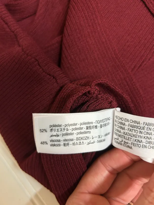 Zara Off-the-Shoulder Asymmetrical Ribbed Top Size Large - Image 5