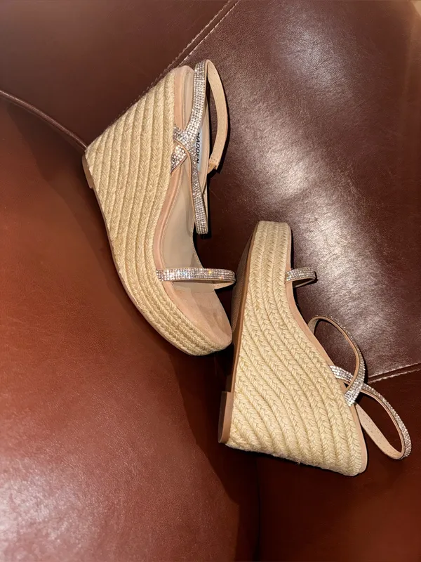 Steve Madden Rhinestone Espadrille Wedge Size 7.5 Like New - Image 4