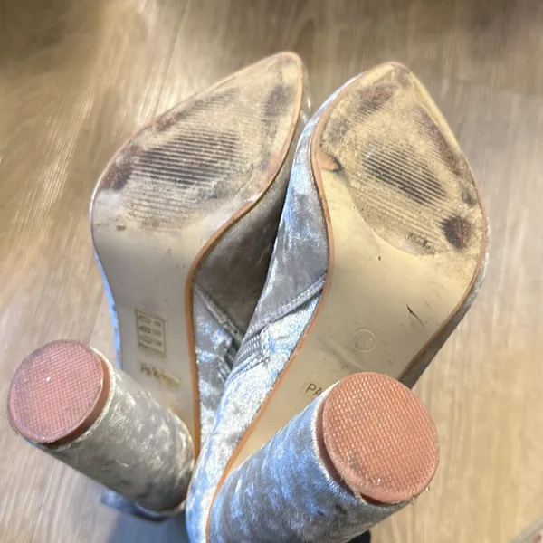 MOVING SALE Cape Robbin Grey Velvet Block Heel Suede Booties - Image 7