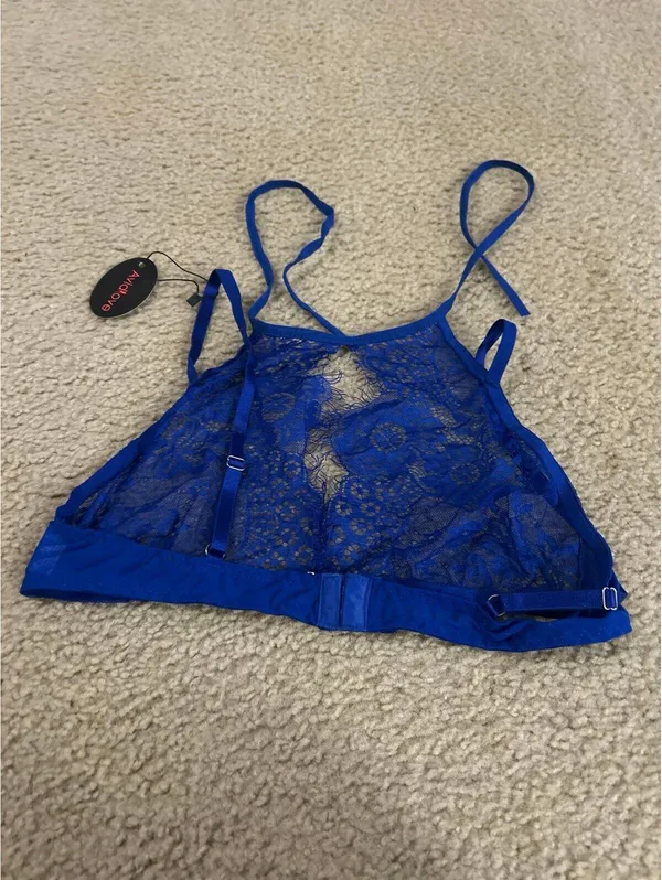 D24 Bralette top bra blue cute new unused - Image 3