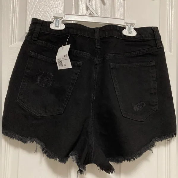 *Forever 21 Premium New Black Stud Accents Frayed Hem Distressed Denim Shorts #M - Image 7