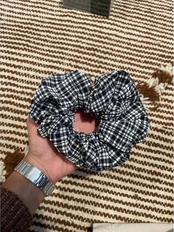 lululemon gingham scrunchie - Image 2