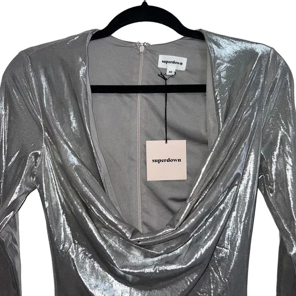 NEW NWT Gwen Long Sleeve Draped Neck Mini Dress In Silver Metallic - Image 4