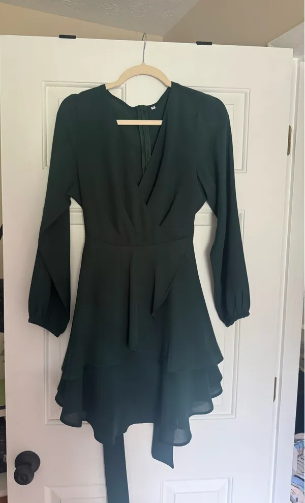emerald green dress - Image 2