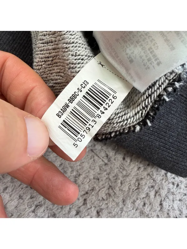 Gymshark Women’s Small Charcoal Cropped Oversized Crewneck Sweatshirt Minimal - Image 6