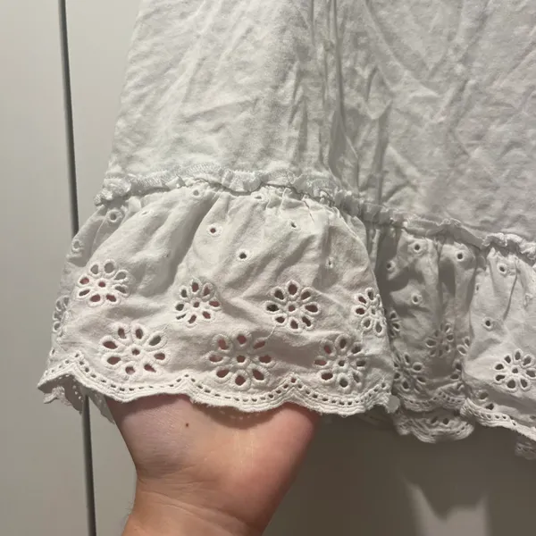J. Crew White Eyelet Hem Peplum Tank Top Size Medium - Image 4