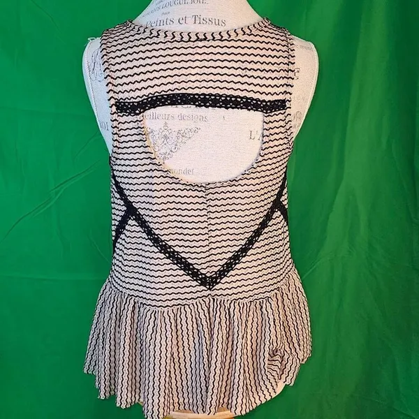 Free People‎ Womens Tan Black Lace Peplum Sleeveless Shirt Top Blouse Small - Image 2