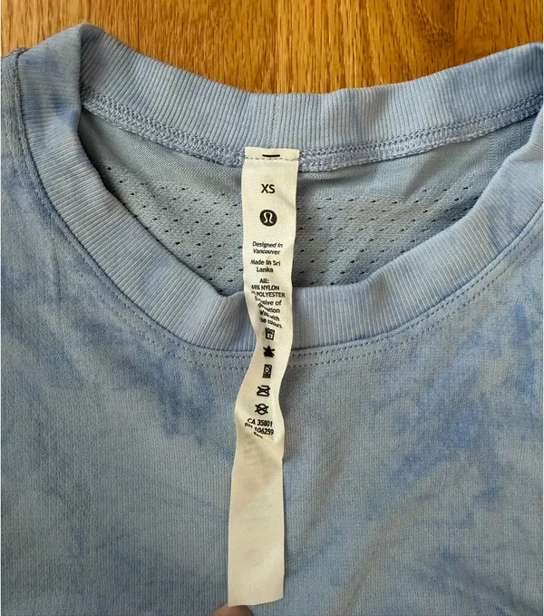 Lululemon Train to Be Mesh Breathable Short Sleeve Blue - Image 2