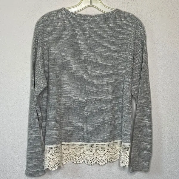 Hannah Top With Lace Trim‎ Gray - Image 6