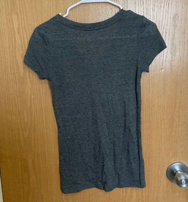 Gray T Shirt Size M - Image 2