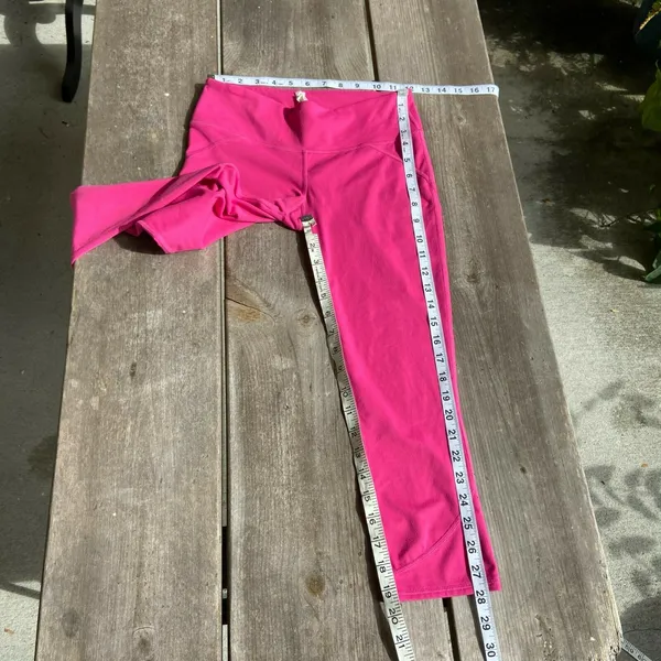 Fabletics Womens Leggings Size XS Lima Capri Workout Hot Pink Raspberry‎ Active - Image 6