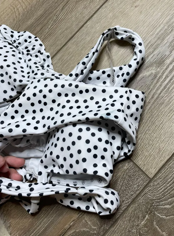Polka Dot Ruffle High Cut Bikini Set - Image 3