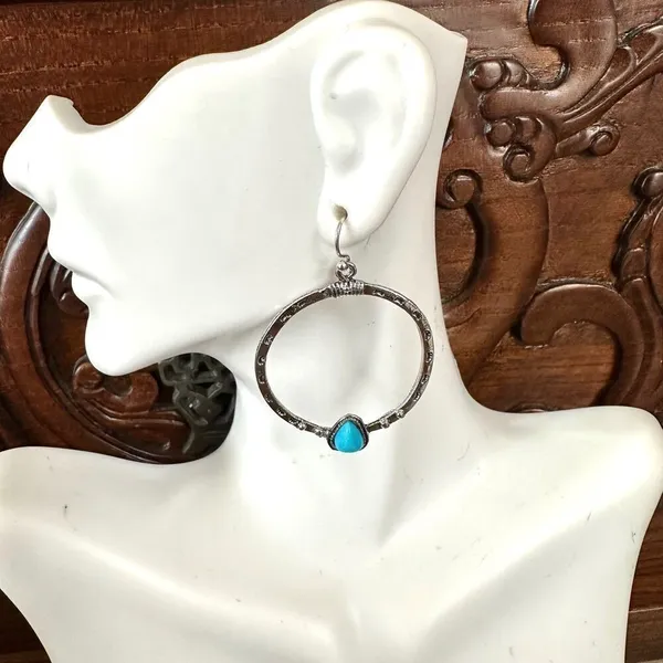 Silver/turquoise tone circle earrings - Image 9