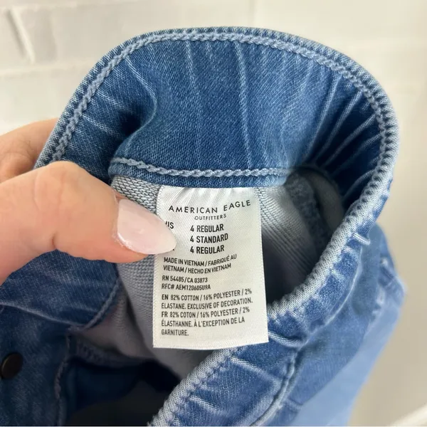 American Eagle Soft Knit Denim Jogger Jeans Size 4 - Image 4