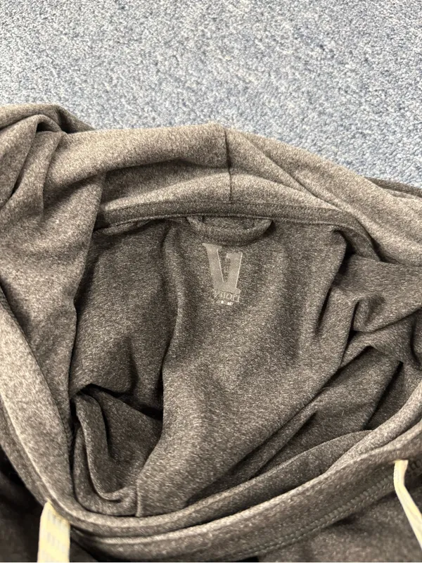 Vuori Halo Essential Hoodie - Image 3