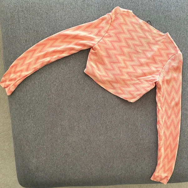 House of CB Bertille ZigZag Peach Long Sleeve Crop Top Small - Image 9