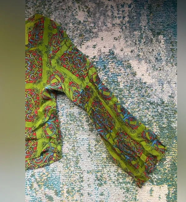 Vintage Y2K 90s Papillon green boho bell sleeve printed top, size medium - Image 2