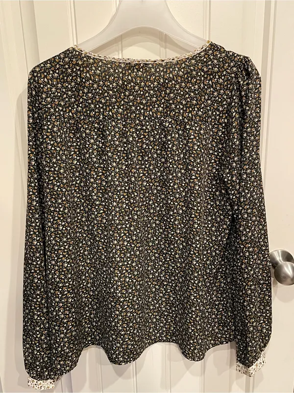 Hem & Thread Black Floral Long-Sleeve Peasant Blouse - Image 6