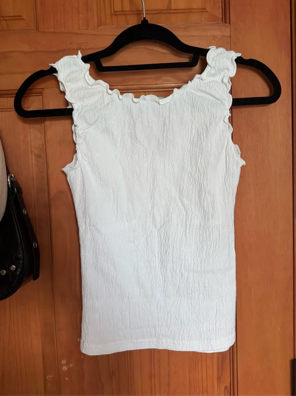 Brandy Melville Tie Front White Lettuce Trim Tank - Image 3