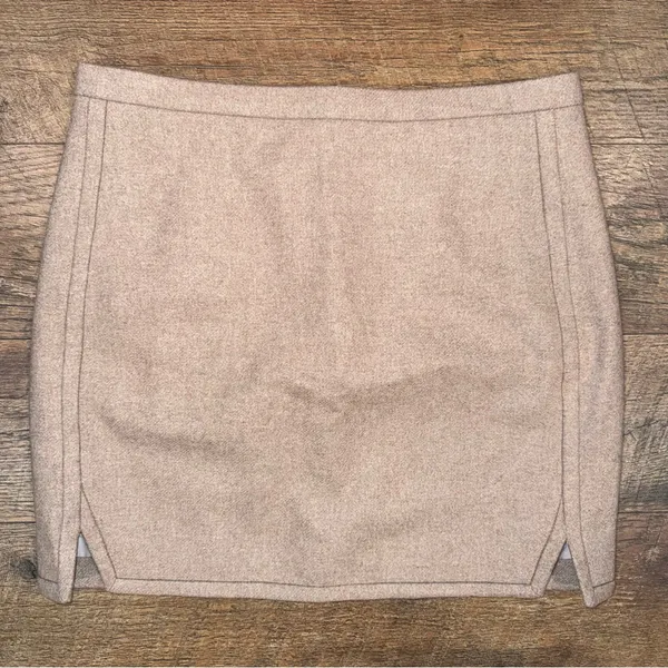 J. Crew Wool Viscose Blend Women’s Taupe Knit Mini Skirt - Image 7