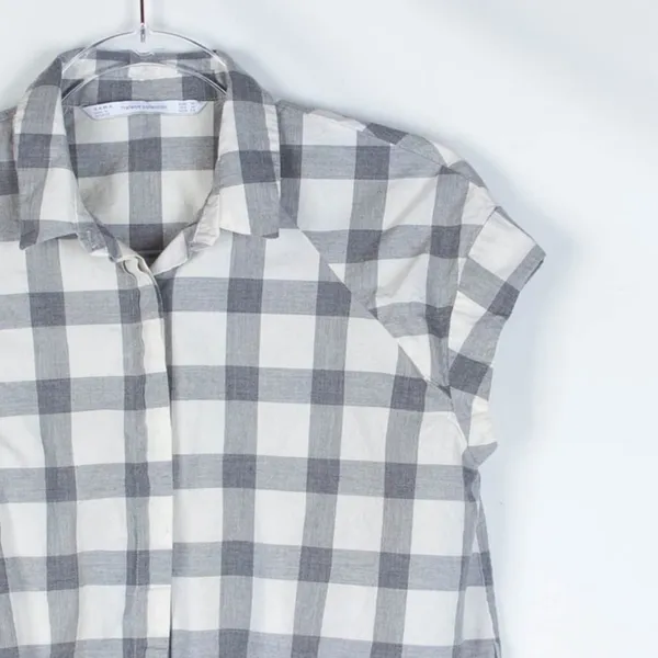 3 for $25‎ Zara Gingham Button Front Top Size Medium - Image 2