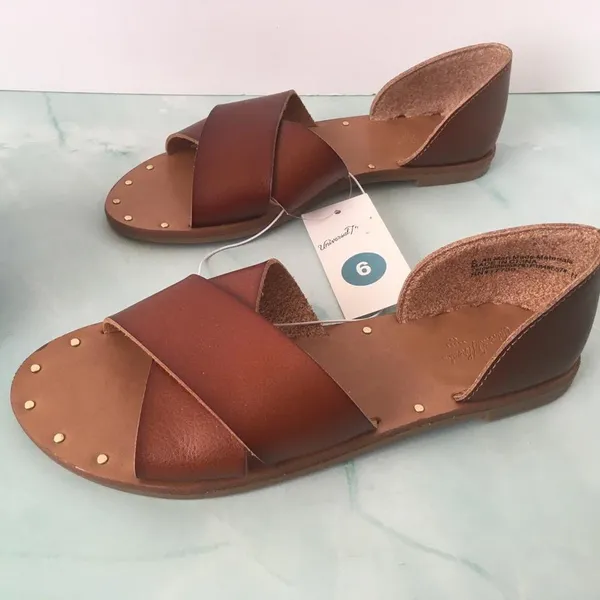 Sandals, Size 6 Brown - Image 3