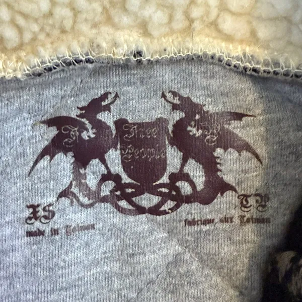 Free People Quilted Vest Fleece Lined Hood Deer Pattern‎ Size Extra Small - Image 6