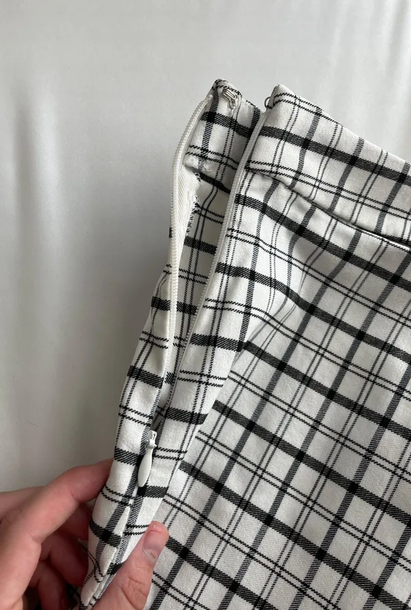 Garage White Plaid Skort - Image 4